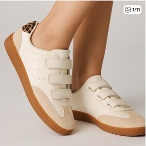 NWT DV Dolce Vita Women's Quick Velcro Sneakers Cream Tan Leopard Print Size 7.5